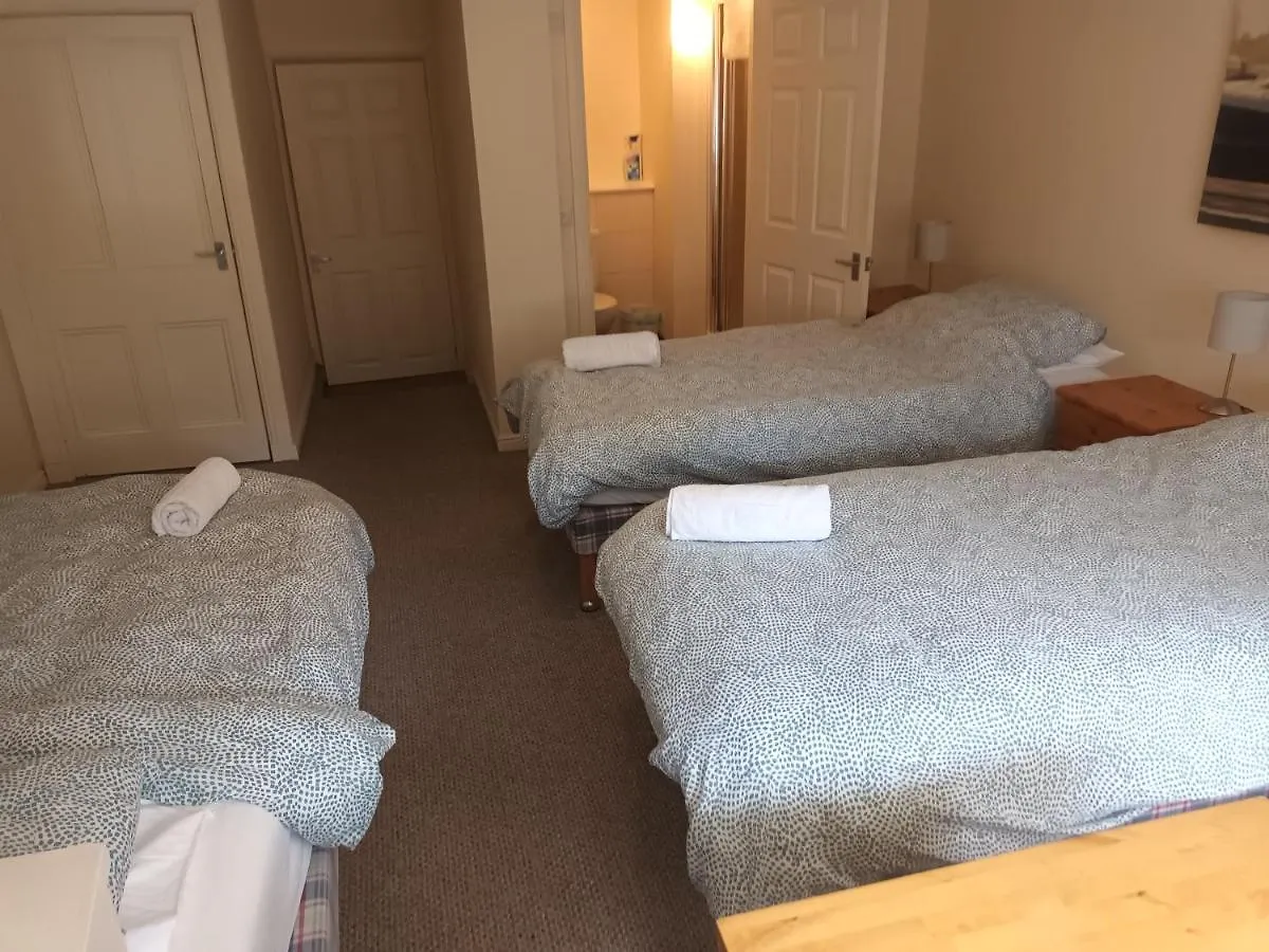 Central Modern Apartment With Free Parking And Private Garden Edinburgh 0*,