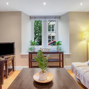  Apartment Stylish & Modern 2 Bedroom Ground Floor Close To Centre In Stunning Converted Church - Near Haymarket Train Station - Sleeps Up To 5 Guests